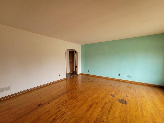 Building Photo - 3 bed 1 Bath Single Family Home in Rothschild