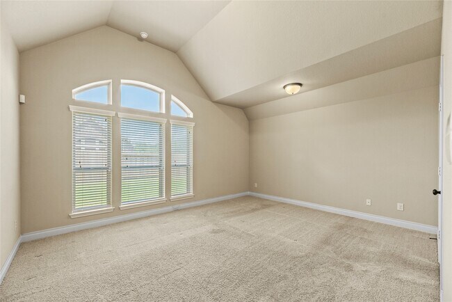 Building Photo - 5335 Stoneridge Ct