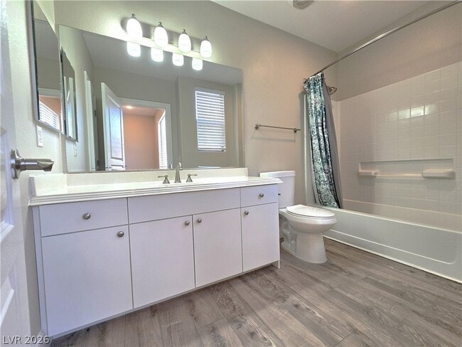 Building Photo - 927 Via Canale Dr