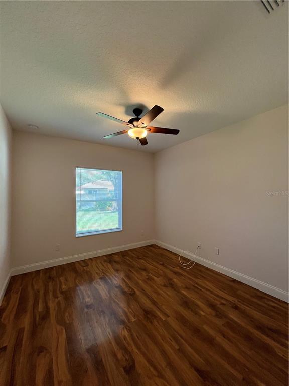 Building Photo - 23 Pine Ash Ln