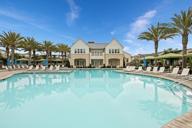 Building Photo - Village of Escaya - 3 Br 2.5 Ba - 2 car attached garage - must see this fabulous community!