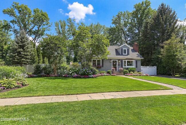 Building Photo - 96 Lakeshore Dr