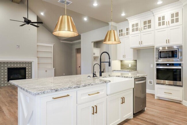 Building Photo - 4 bed 2 bath Cooper ISD