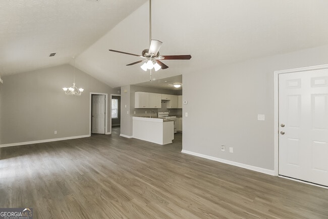 Building Photo - 358 Autumn Lake Dr