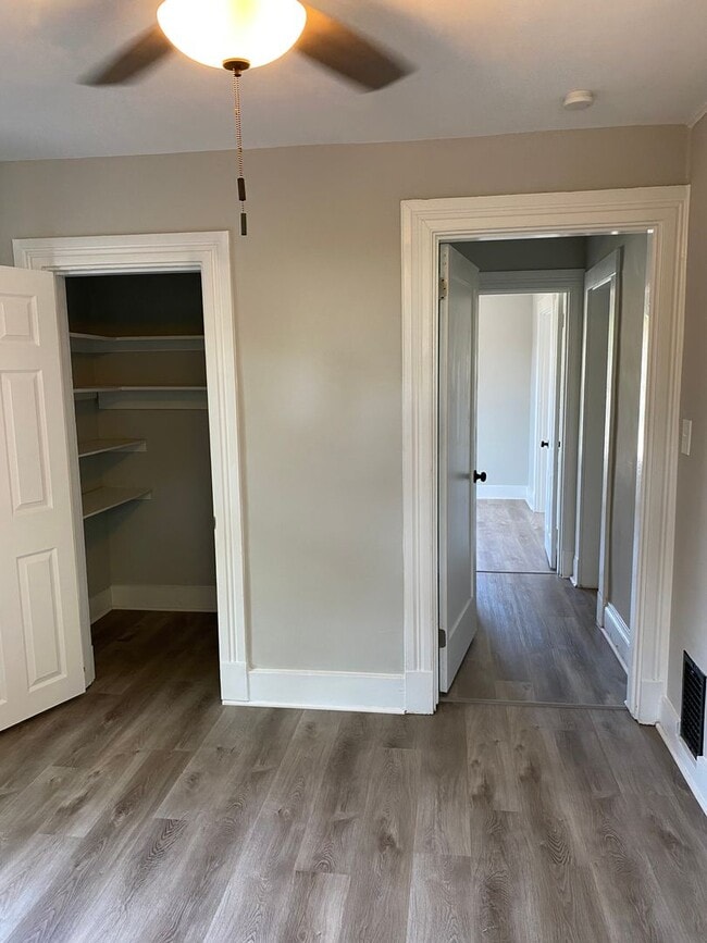 Building Photo - Newly renovated home immediately available