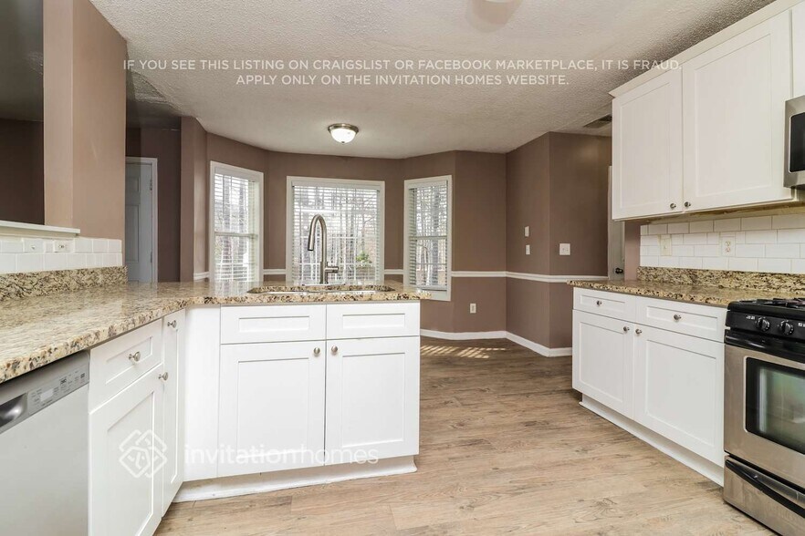 Building Photo - 4028 St George Walk SW