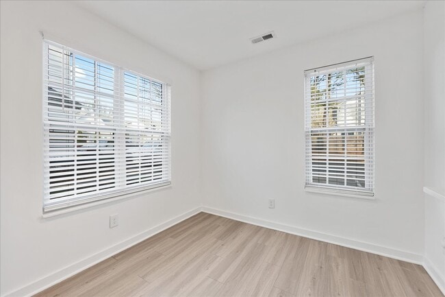 Building Photo - 1513 Briar Creek Rd