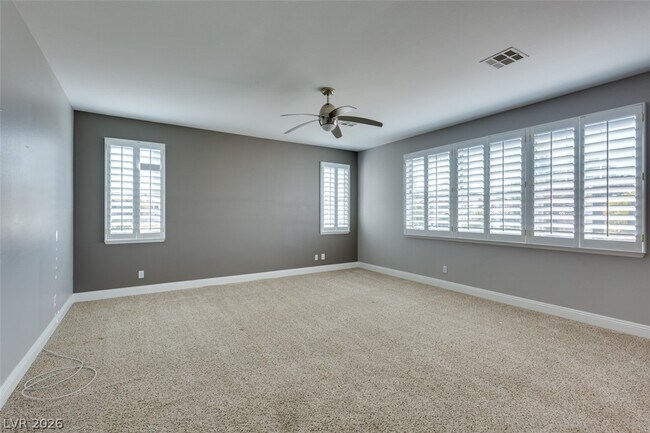 Building Photo - 152 Ultra Dr