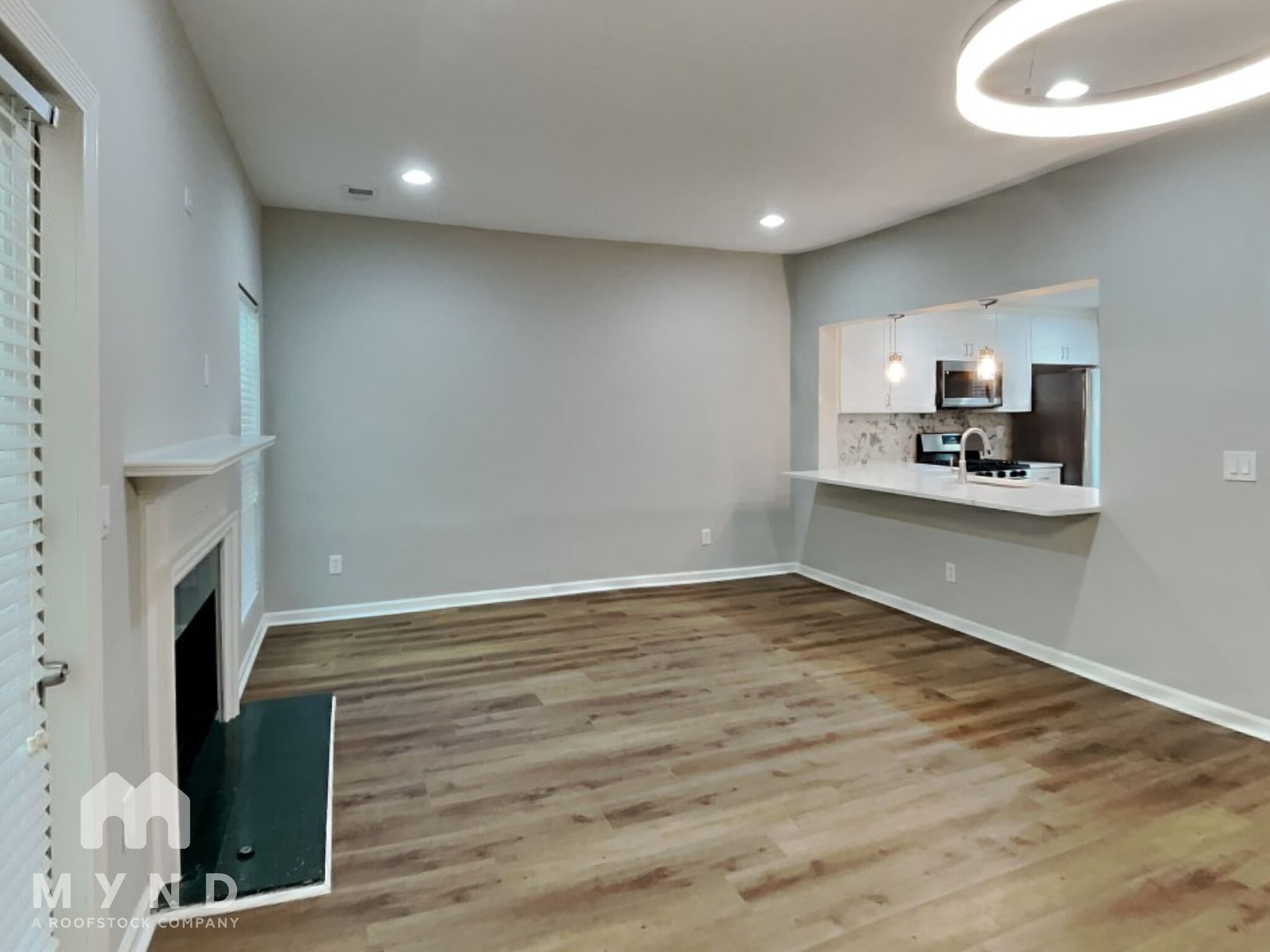 Building Photo - 404 Wedgewood Way