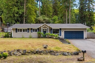 Building Photo - Updated Charmer with Open Kitchen, Private Yard & 2-Car Garage