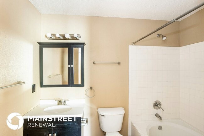 Building Photo - 113 Winterwood Dr