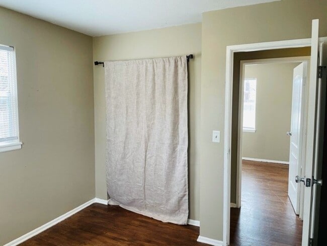 Building Photo - 3024 S St Paul St