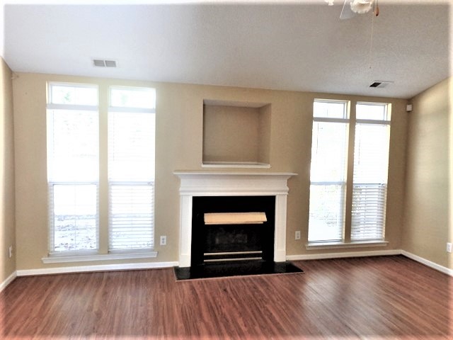 Building Photo - 1720 Silverberry Court