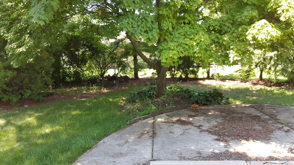 Building Photo - 4167 Marland Dr