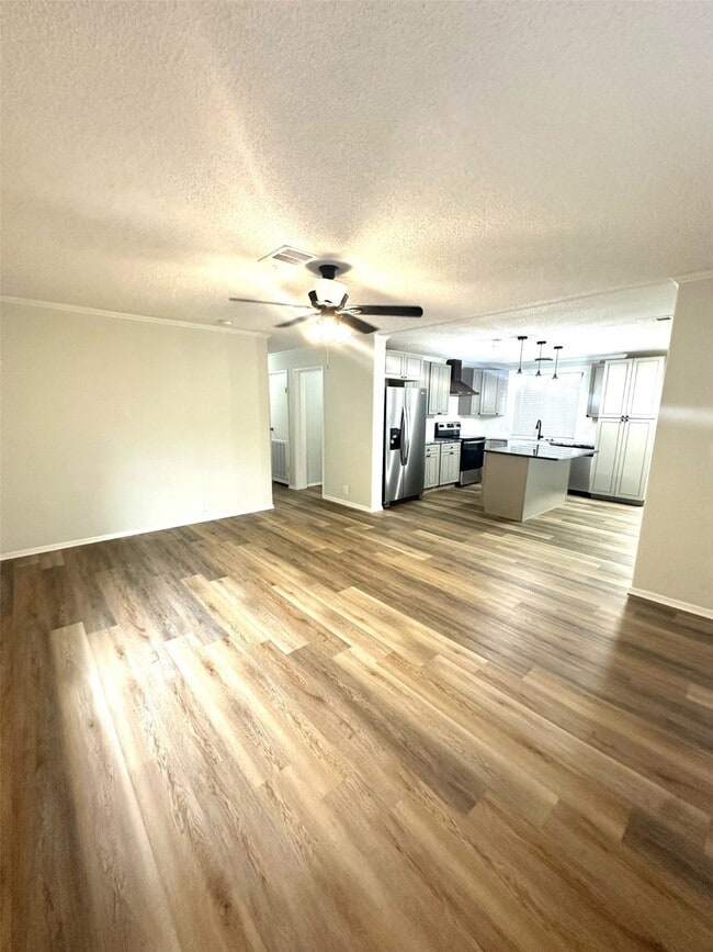 Building Photo - 11930 Greenglen Dr