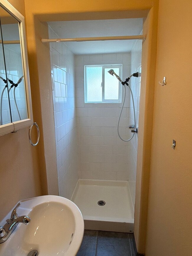 Building Photo - Charming 2 Bedroom, 2 Bathroom Home with ADU in Desirable Land Park Area