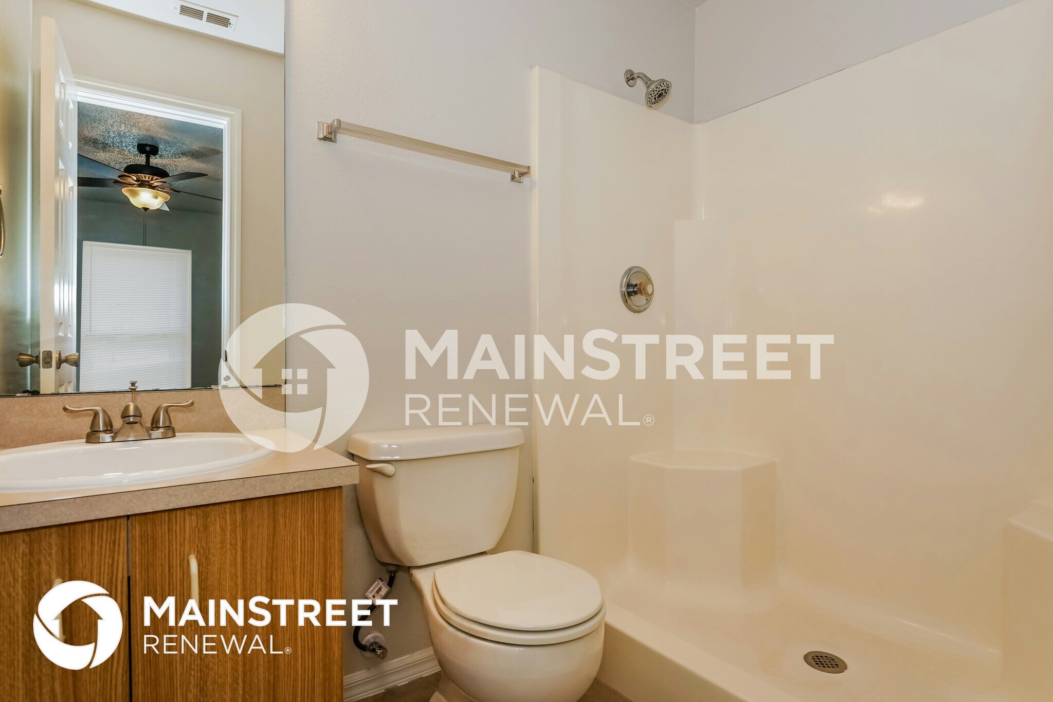 Building Photo - 258 Charles Ave