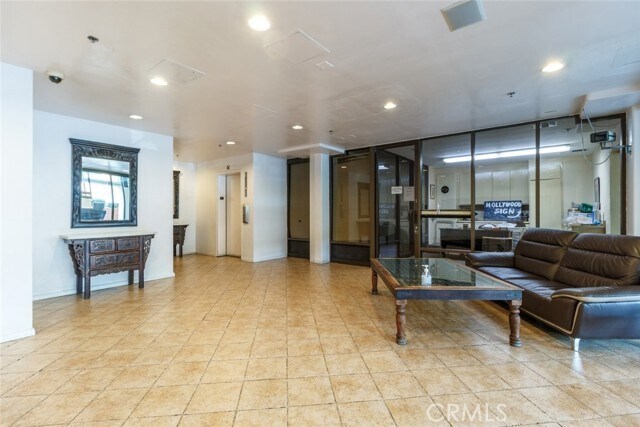 Building Photo - 421 La Fayette Park Pl