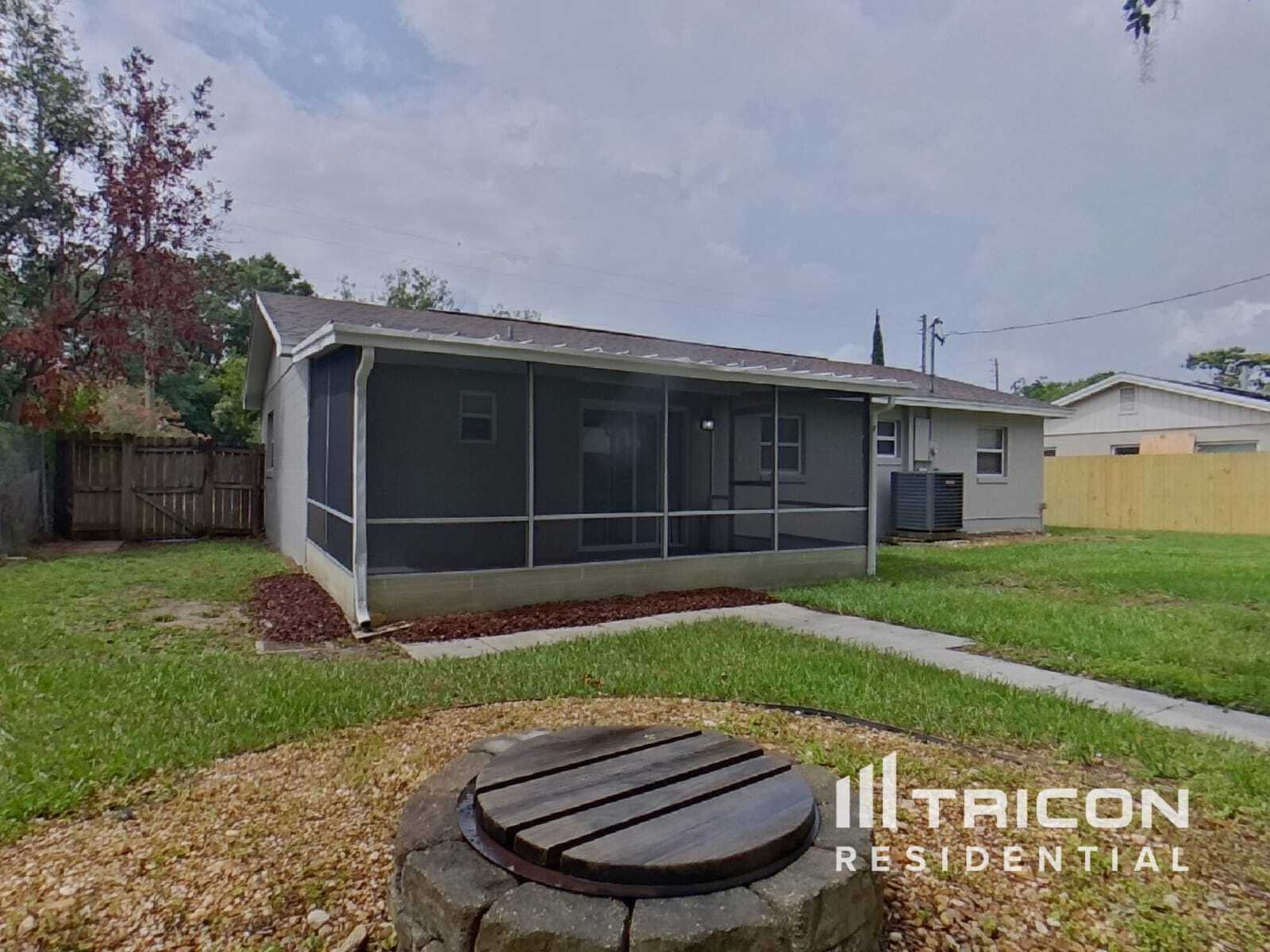 Building Photo - 405 Citadel Dr
