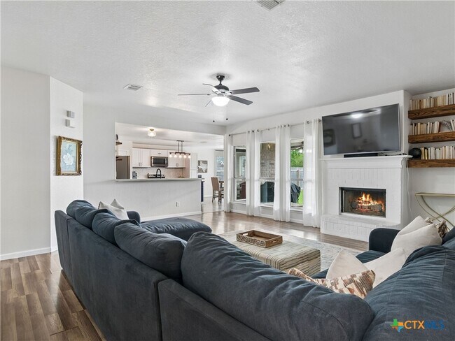 Building Photo - 2170 Jolie Ct