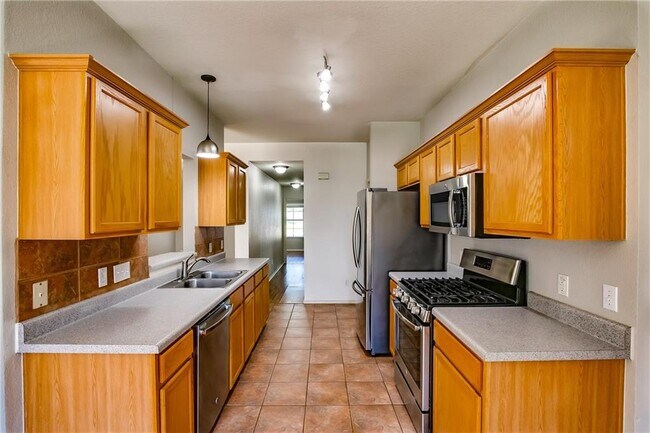 Building Photo - 4003 Mayfield Cave Trail