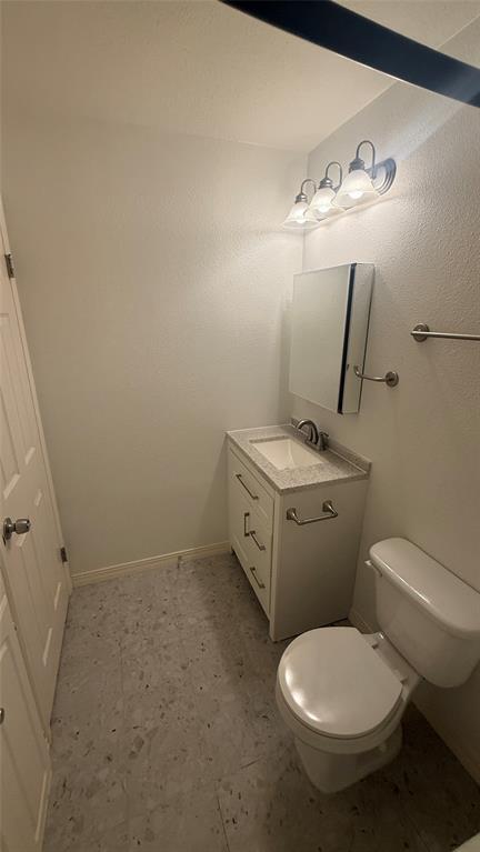 Building Photo - 500 E Riverside Dr