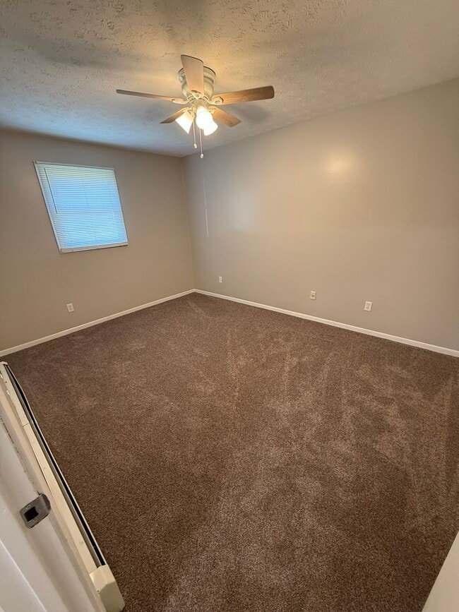 Building Photo - 918 Pearson Cir