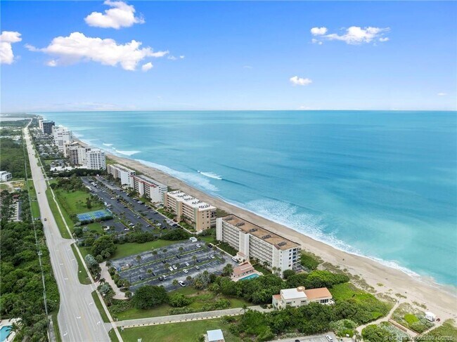 Building Photo - 10310 S Ocean Dr