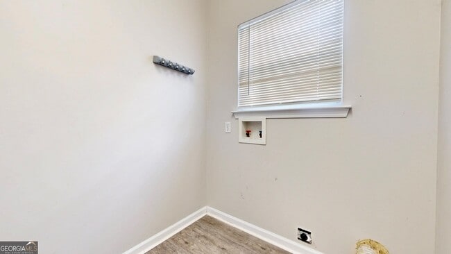 Building Photo - 122 Grove Hill Ave