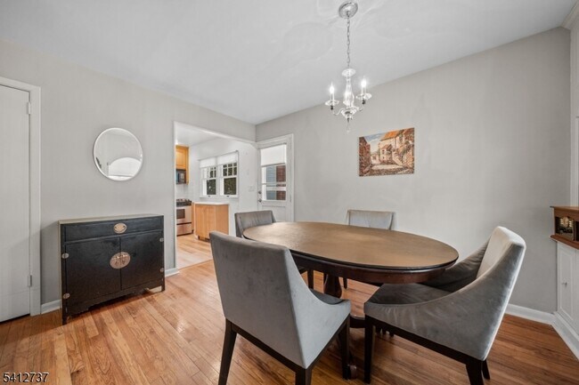 Building Photo - 784 Cherry St