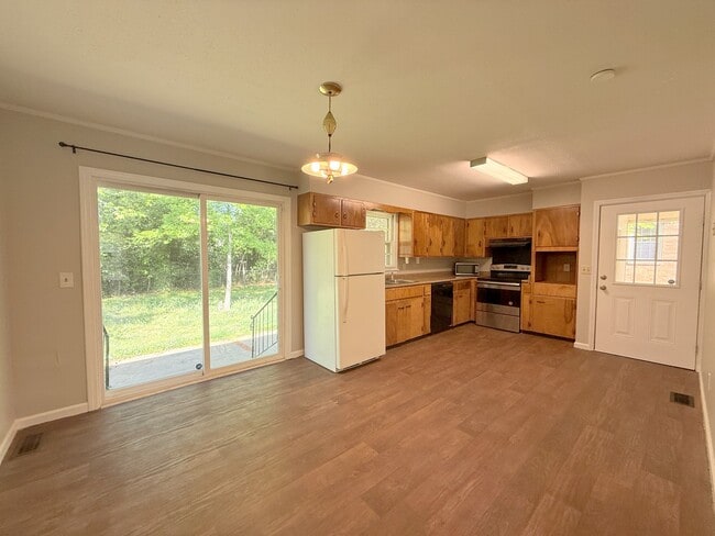 Building Photo - 603 Austin Dr NW