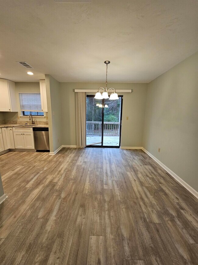 Building Photo - 8224 Hunters Ridge Trail