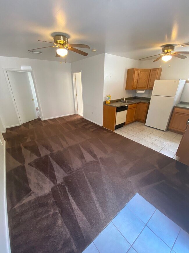 Building Photo - 144 Wabash St