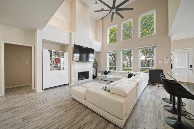 Building Photo - 16322 Drystone Ln