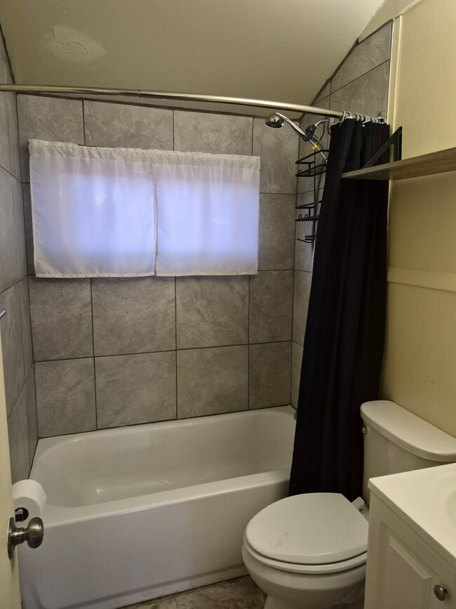 Building Photo - 10391 US Hwy 34