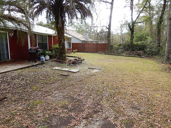 Building Photo - 5800 Doonesbury Ct