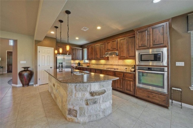 Building Photo - 13656 Mesa Verde Dr