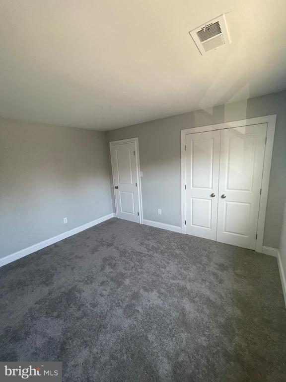 Building Photo - 6415 Whitwell Ct
