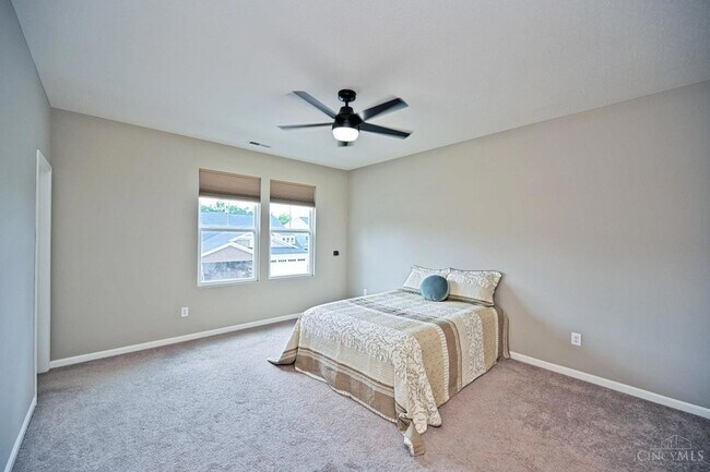 Building Photo - 1538 Summerview Ln