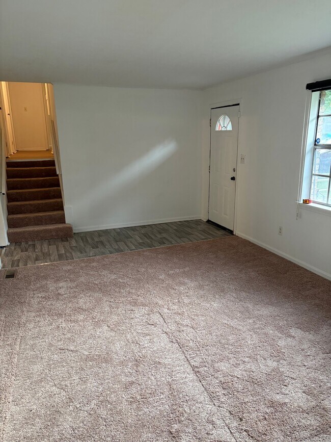 Building Photo - 5257 Goldmar Dr