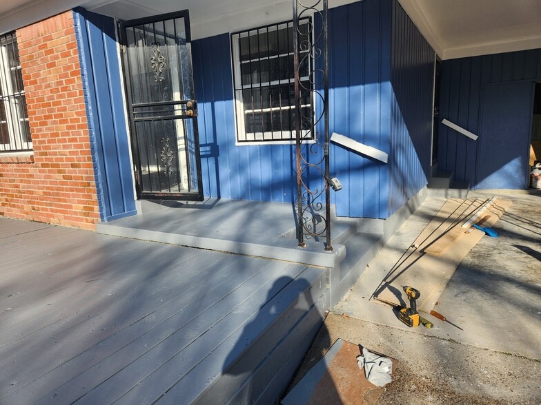 Building Photo - 3580 Gowan Dr