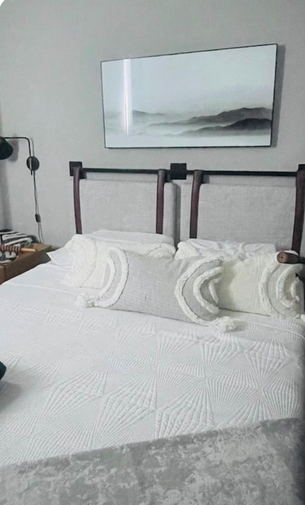 Building Photo - 10 SW South River Dr