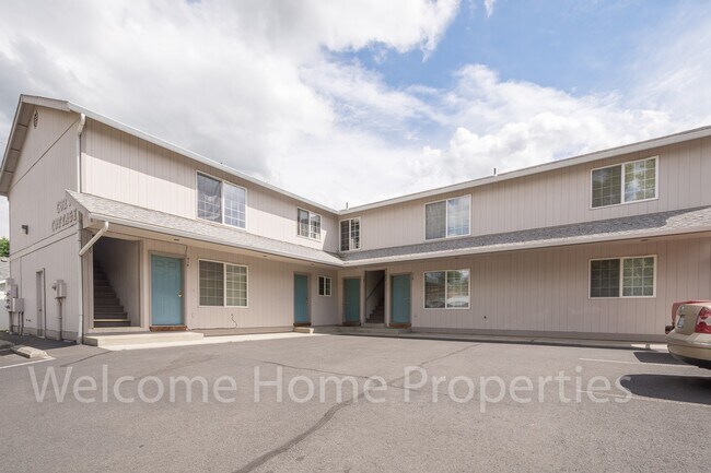 Building Photo - Fresh Clean Apartment Close to WWU