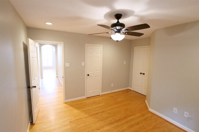 Building Photo - 1310 Westwick Forest Ln