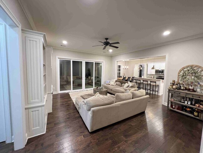 Building Photo - Lovely Home Located In Bluffton