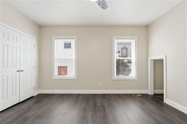 Building Photo - 393 8th St NE