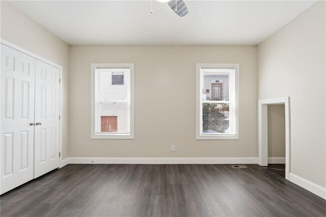 Building Photo - 395 8th St NE