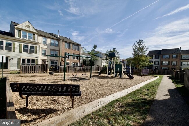 Building Photo - 7517 Belle Grae Dr