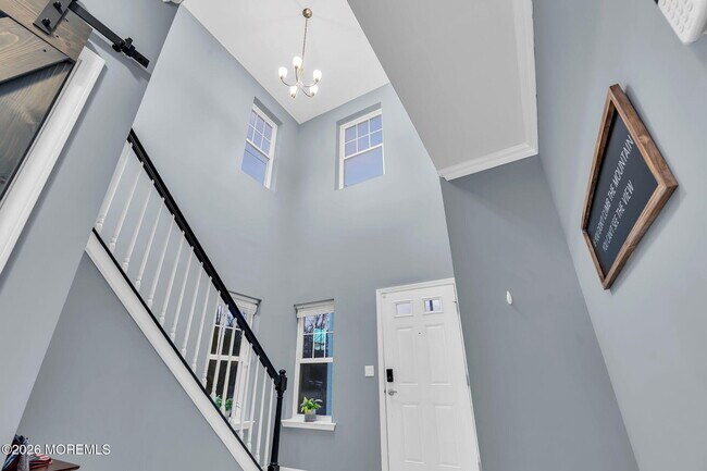 Building Photo - 52 Rockingham Way