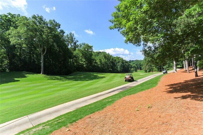 Building Photo - 511 Pine Valley Rd SE